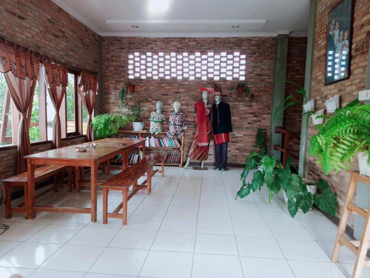 Bua Guest House Медан Екстер'єр фото