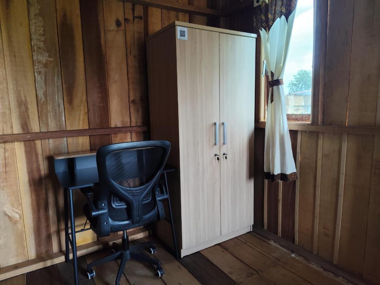 Bua Guest House Медан Екстер'єр фото